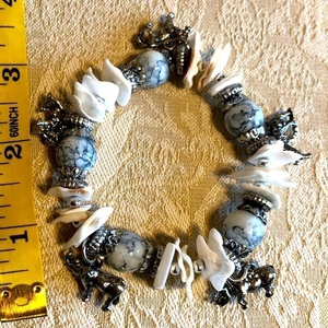 Safari charm bracelet‎